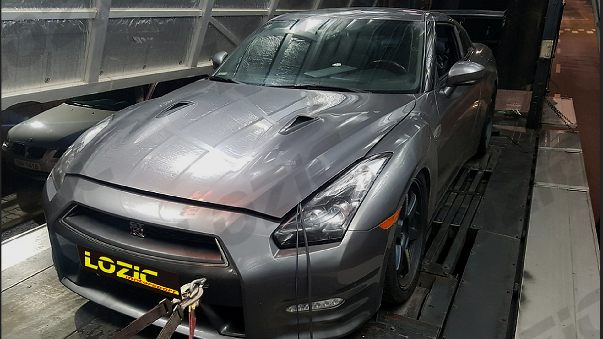 Nissan GT-R